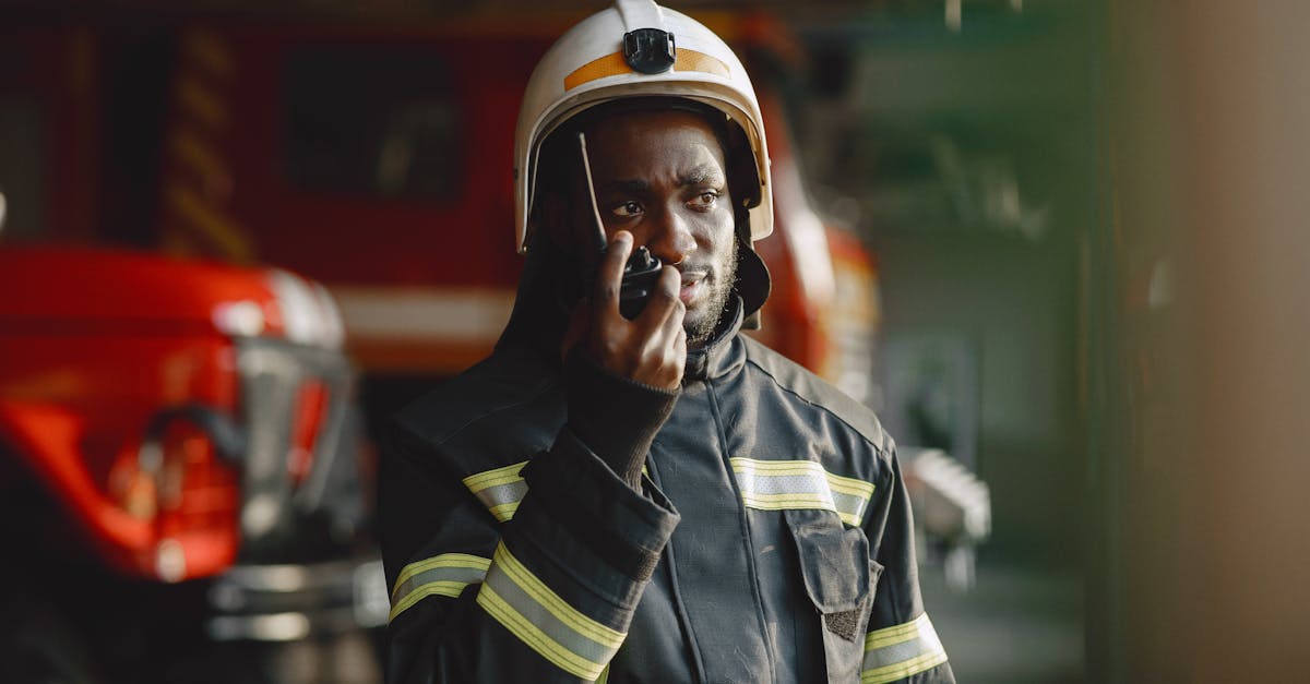 如何运用游戏技术支持技术来把边界重新画在游戏里？