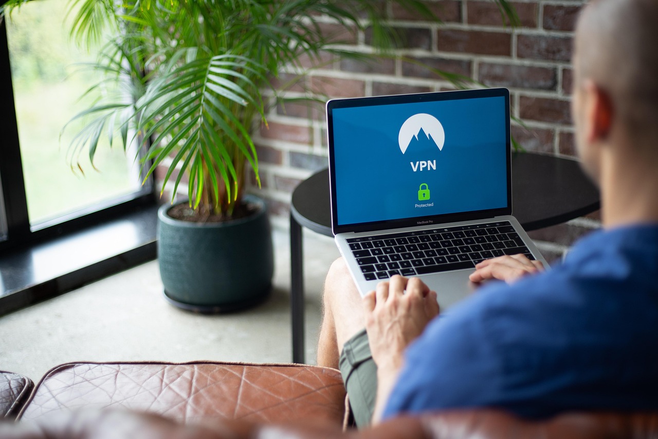 永恒之塔：福汇外汇平台开户